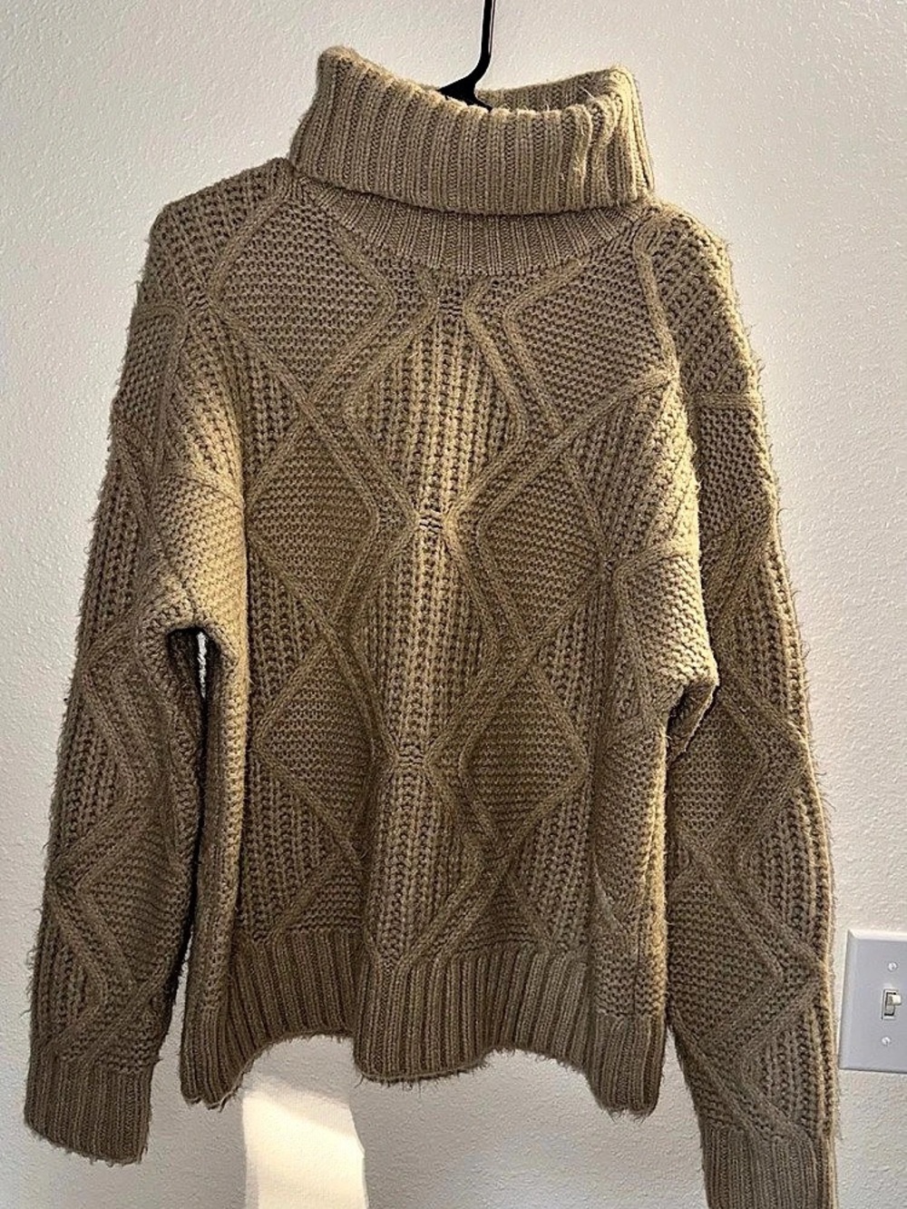 Caslon Chunky Diamond Cable Knit Turtleneck Sweater Brown Medium